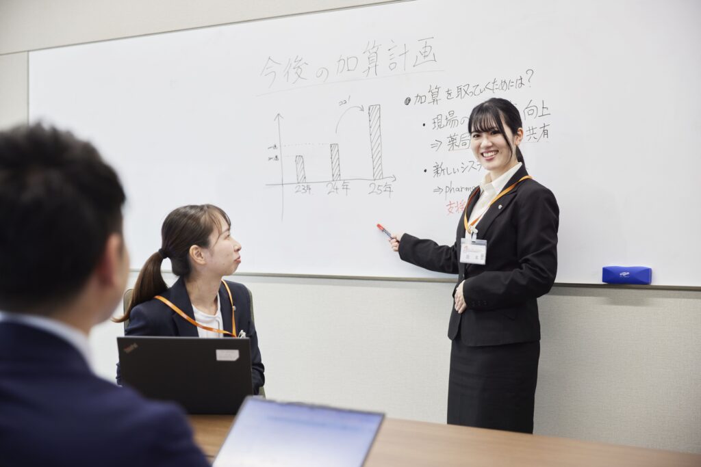 【豊富な福利厚生と休暇制度】