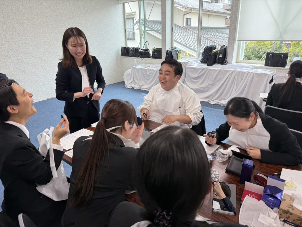 【業界トップクラスの研修制度とキャリアアップ】